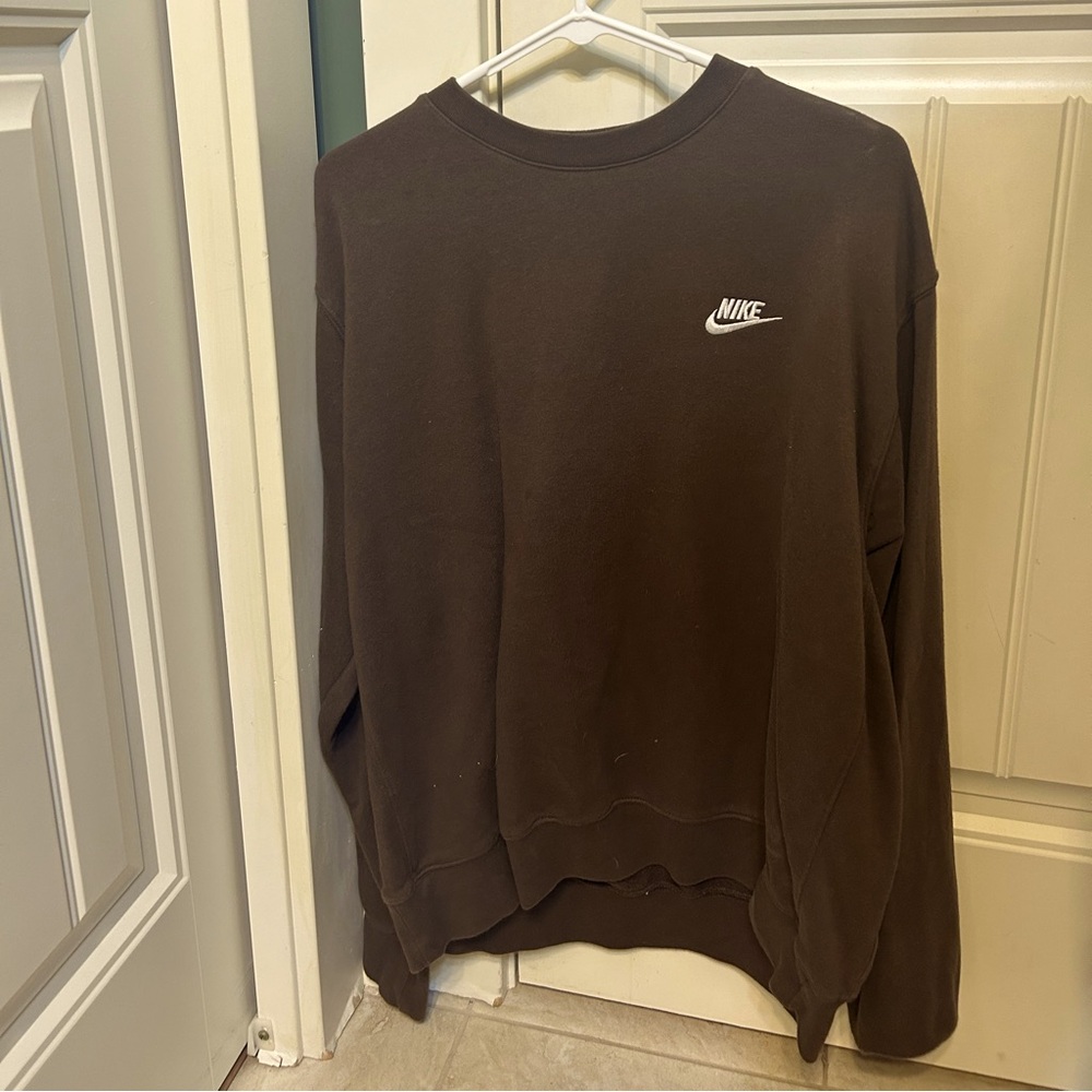 Nike Brown Crewneck Medium